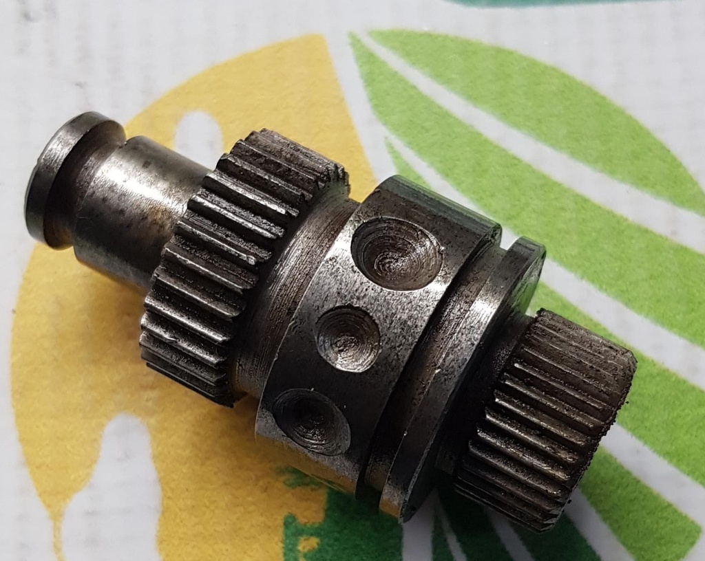 Pinion T32547