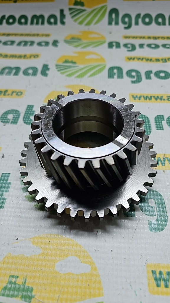 Pinion R274843