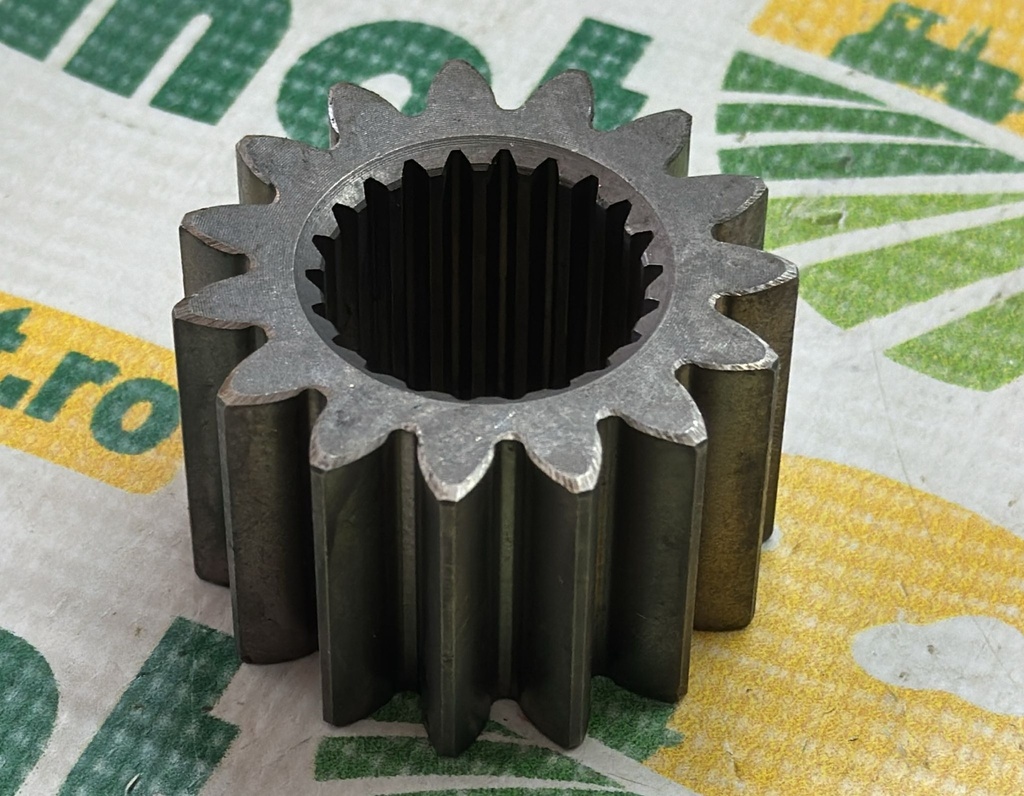 Pinion 81884C1