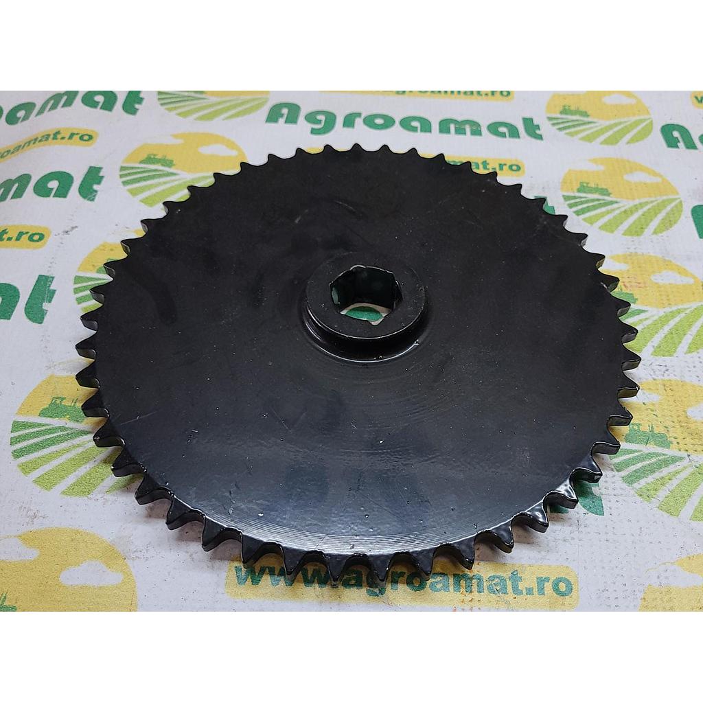 Pinion (Z-48) 87641160