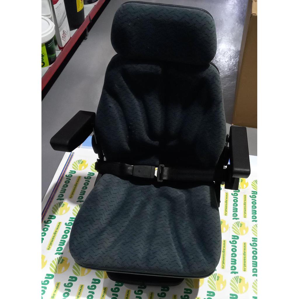 PNEUMATIC SEAT WITH HEADREST AND ARMREST